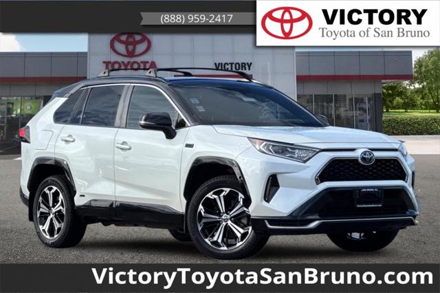 2021 Toyota RAV4 XSE's photo