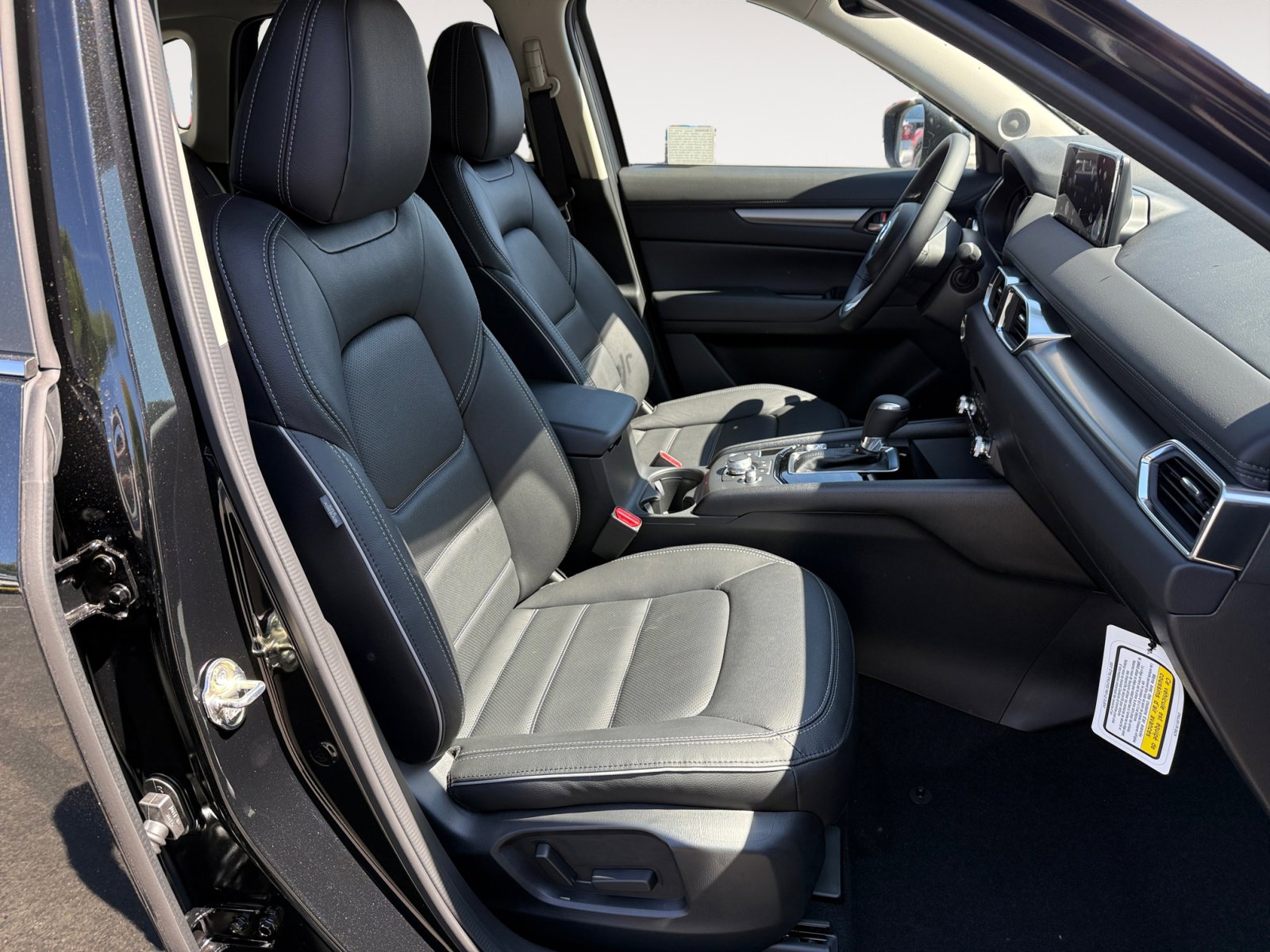 2025 Mazda CX-5 2.5 S Preferred photo 19