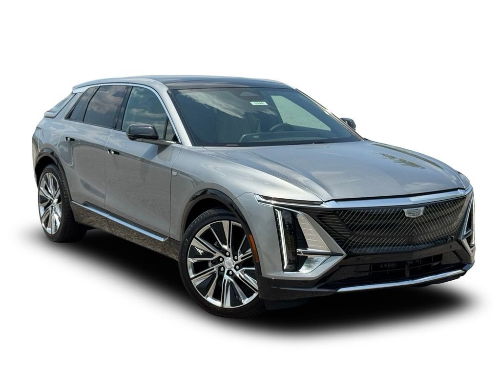 2025 Cadillac Lyriq Luxury photo 2