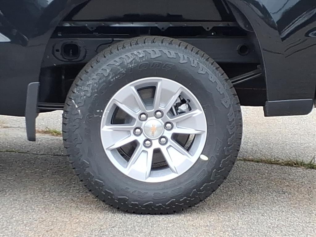 2026 Chevrolet Silverado 1500 photo 3