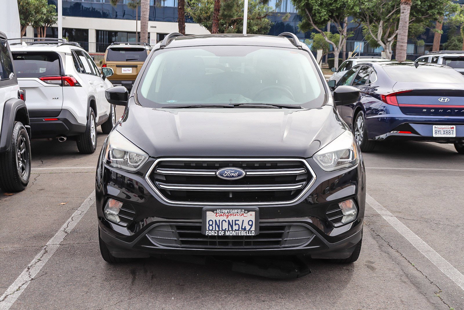 Used 2019 Ford Escape SE with VIN 1FMCU0GD8KUA71867 for sale in Long Beach, CA