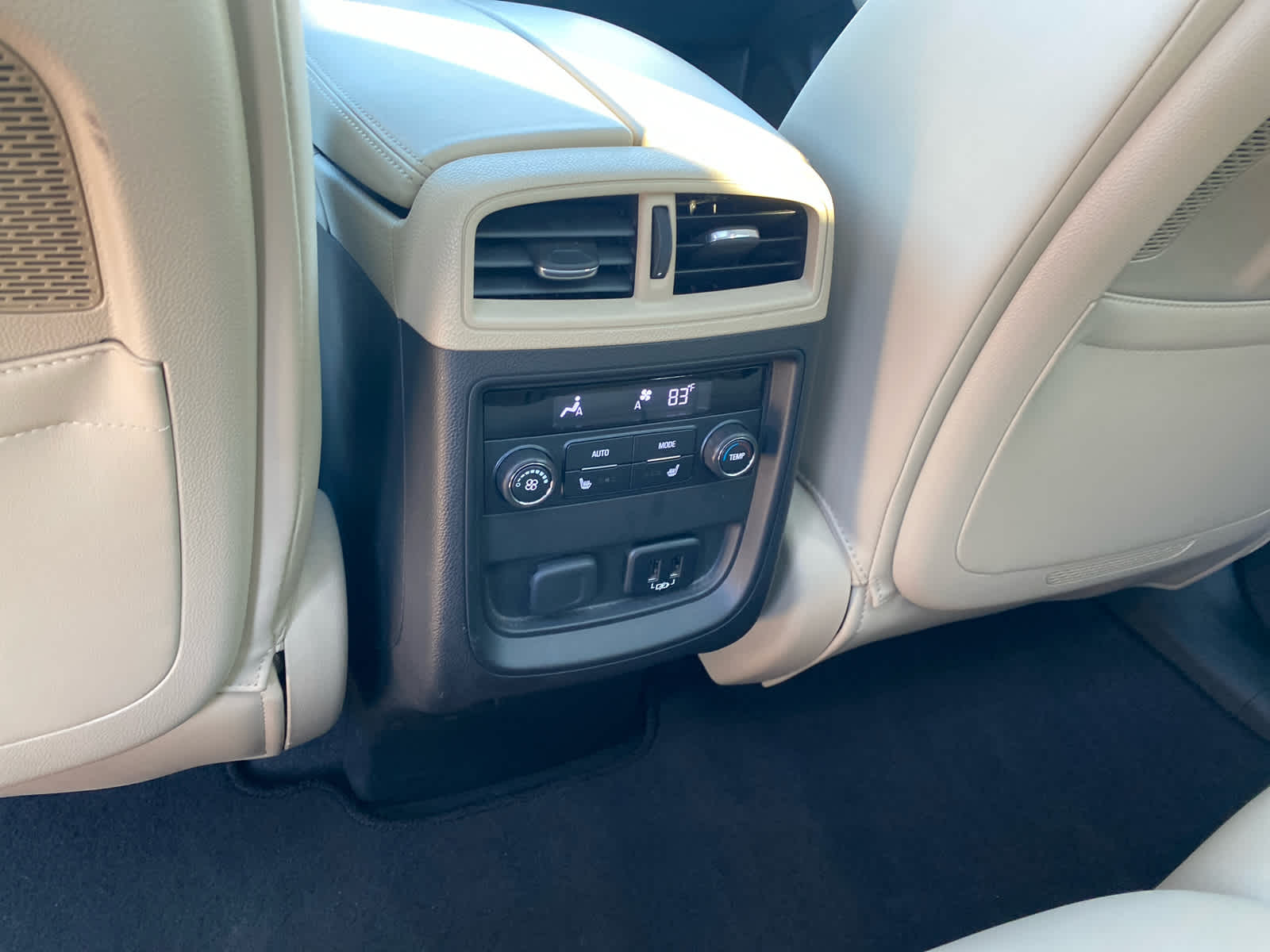 2017 Buick Envision Premium II photo 28