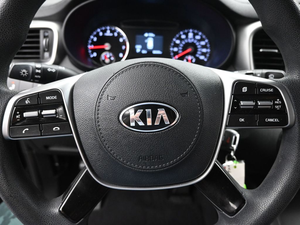 2019 Kia Sorento LX photo 11