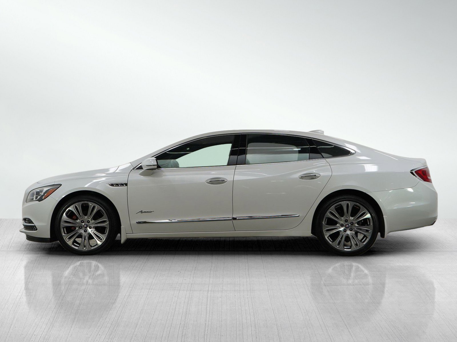 Used 2019 Buick LaCrosse Avenir with VIN 1G4ZV5SS7KU128439 for sale in Roseville, Minnesota
