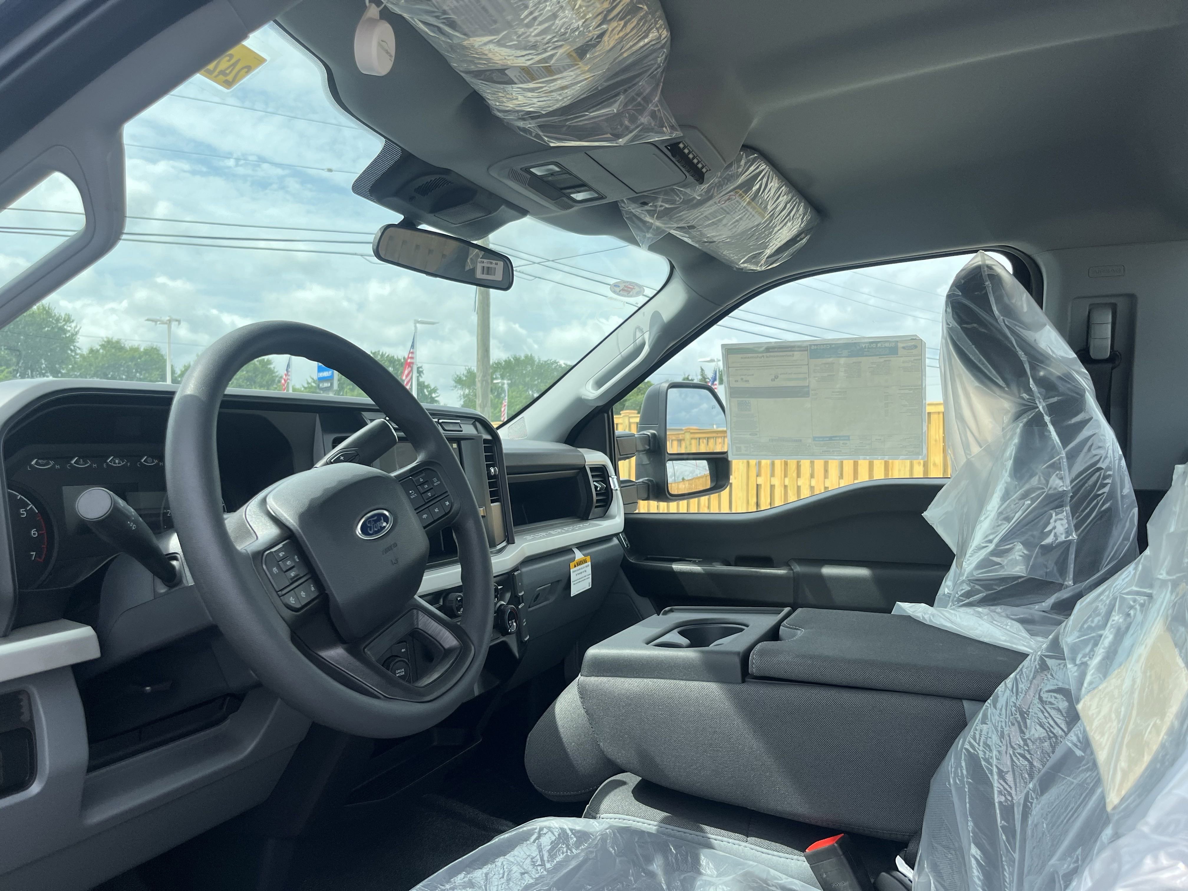 2024 Ford F-350 XL photo 8