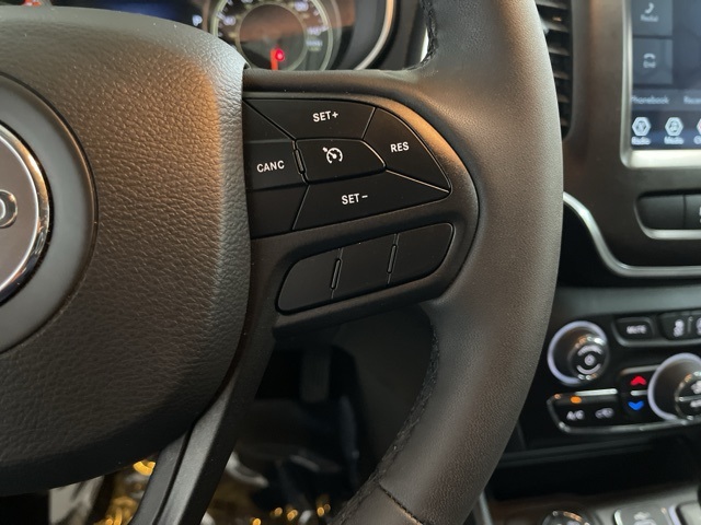 2021 Jeep Cherokee Trailhawk photo 24