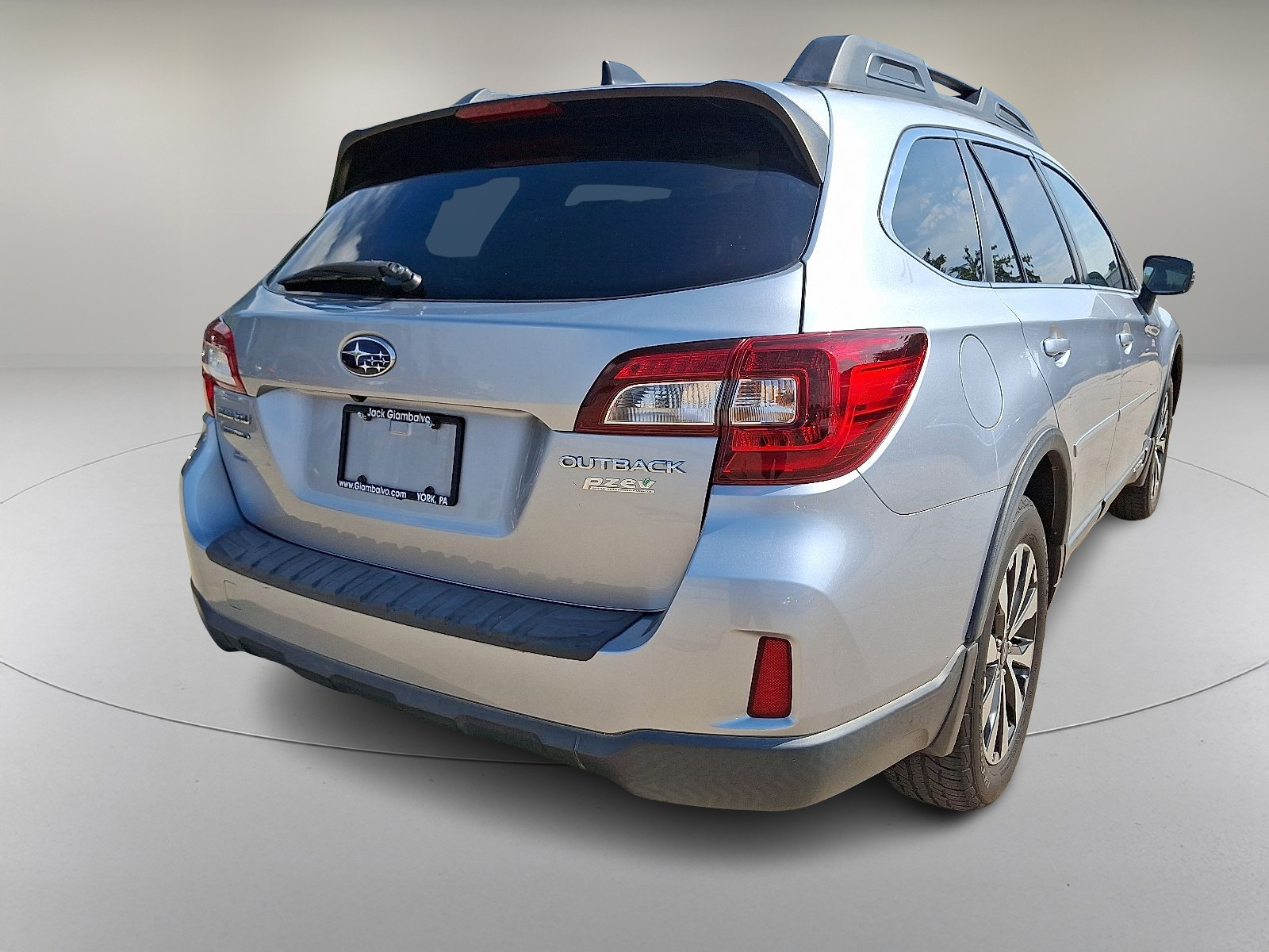 2016 Subaru Outback 2.5i Limited photo 10