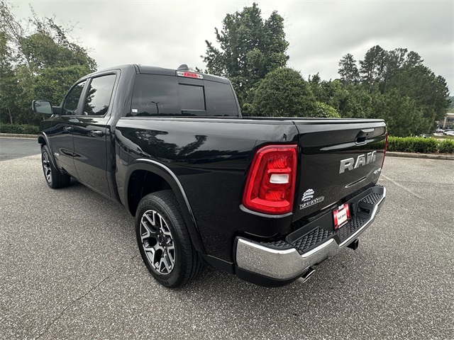 2025 Ram 1500 Laramie photo 3