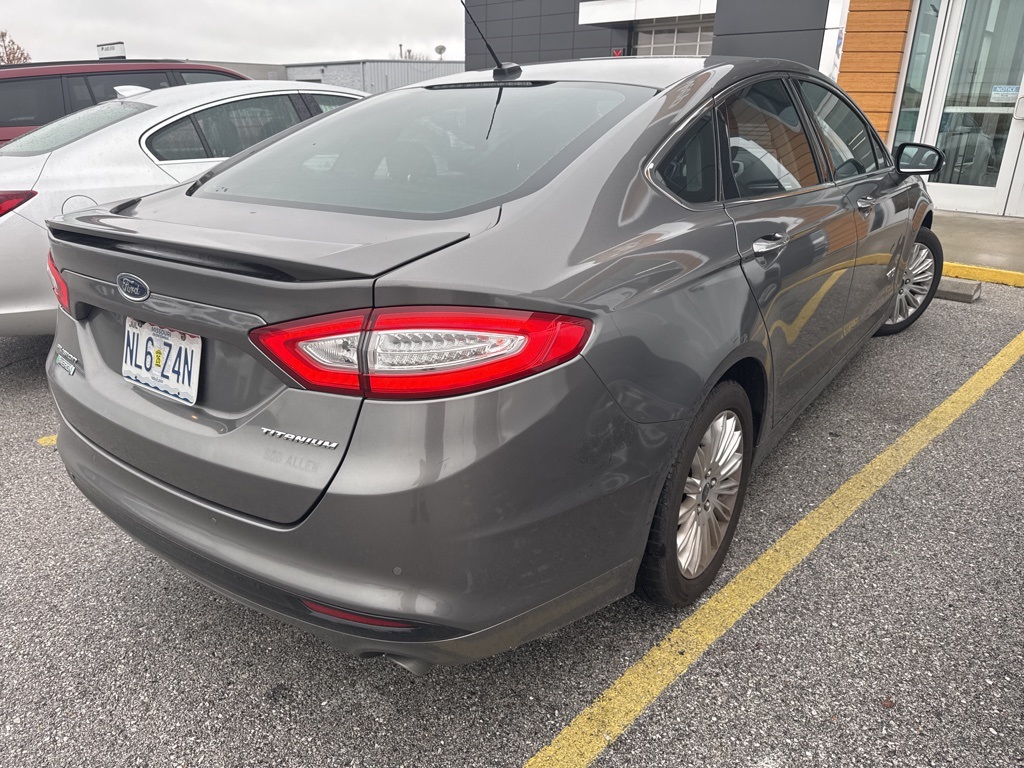 2014 Ford Fusion Energi Titanium photo 4