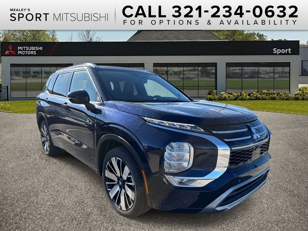 2025 Mitsubishi Outlander SEL's photo