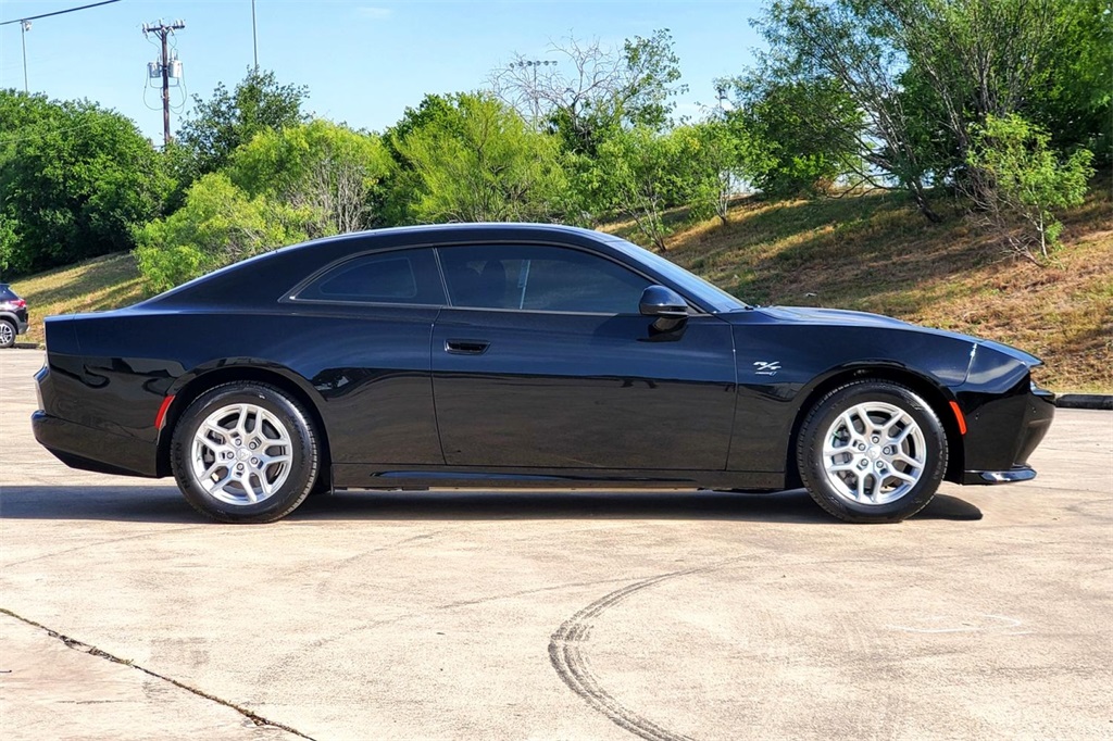 2025 Dodge Charger R/T photo 4