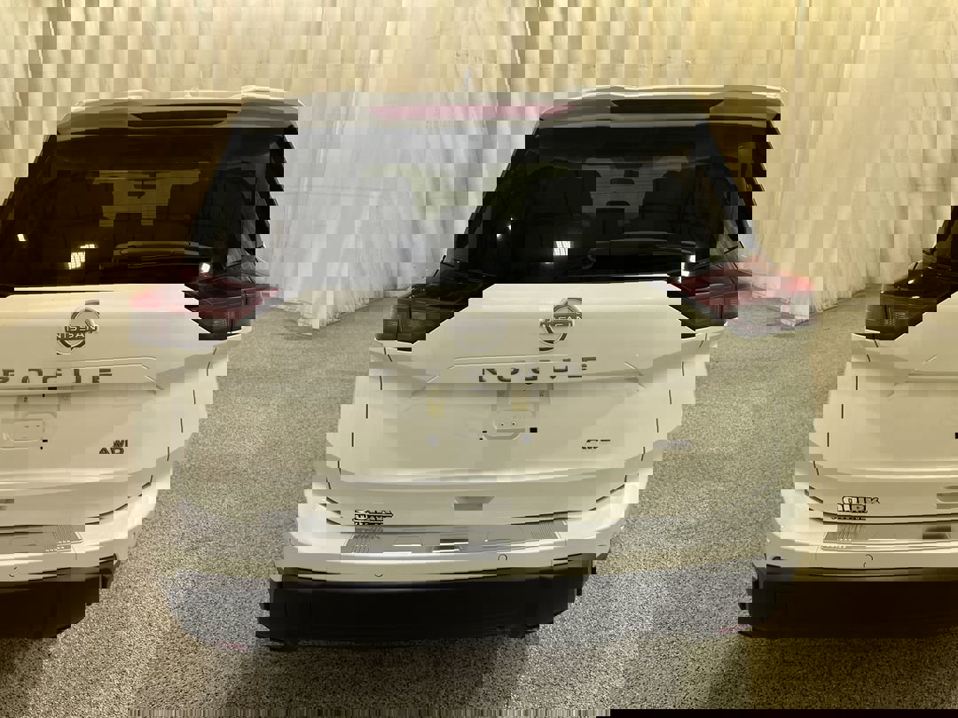 2026 Nissan Rogue SV photo 3