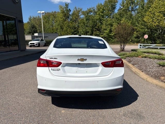 2023 Chevrolet Malibu LS photo 4