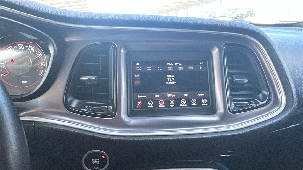 2021 Dodge Challenger R/T photo 12