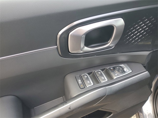 2025 Kia Sorento LX photo 6