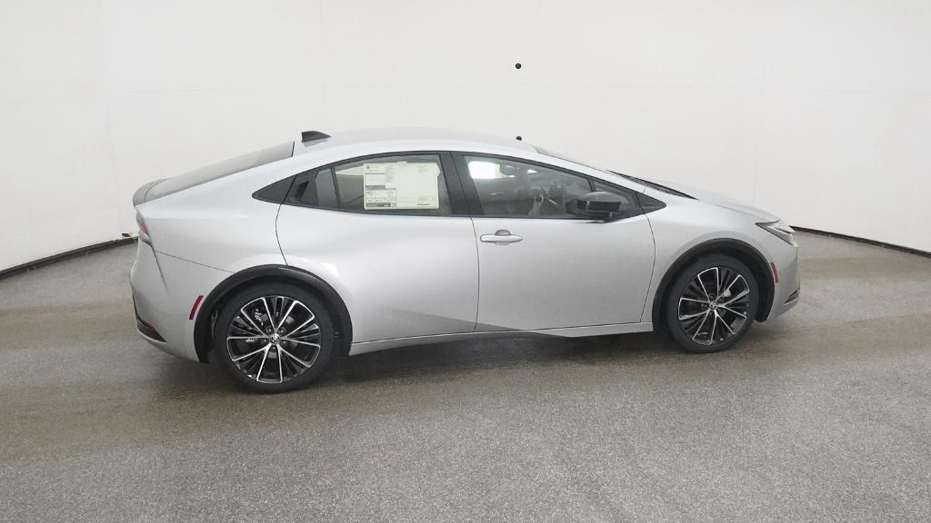 2026 Toyota Prius XLE photo 23