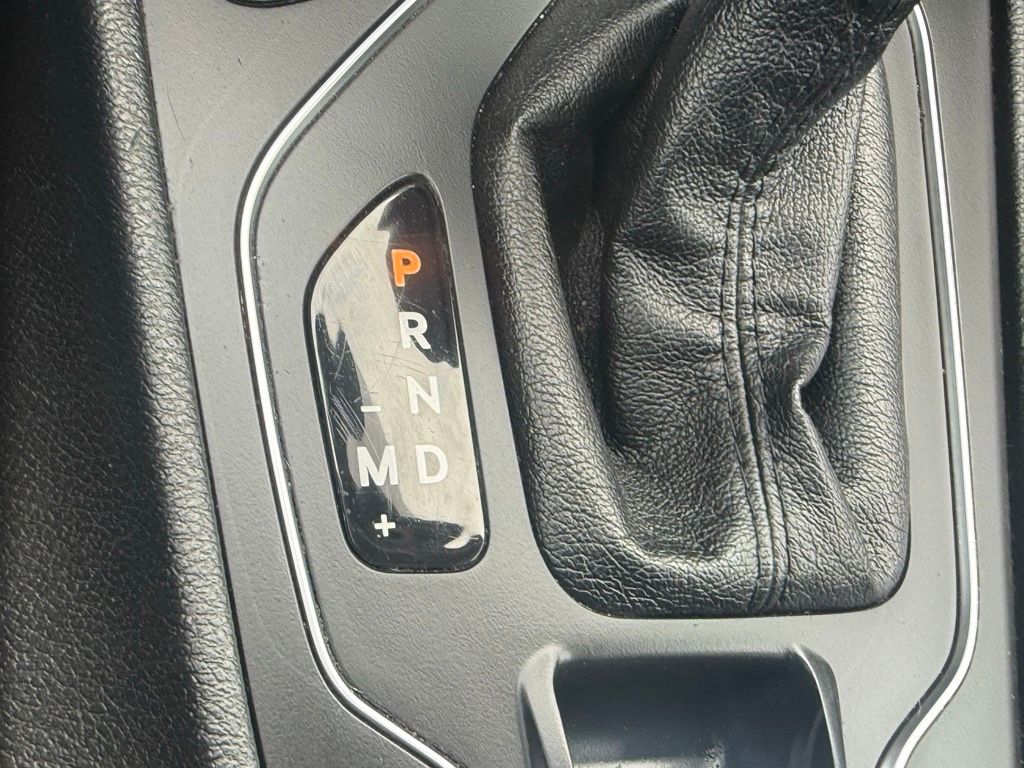 2019 Jeep Cherokee Latitude photo 14