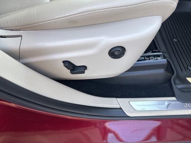 2020 Jeep Grand Cherokee Limited photo 19