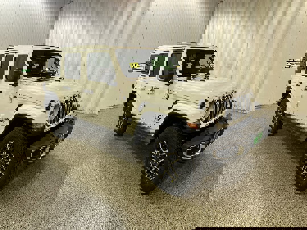 2026 Jeep Wrangler 4-Door Sahara's photo