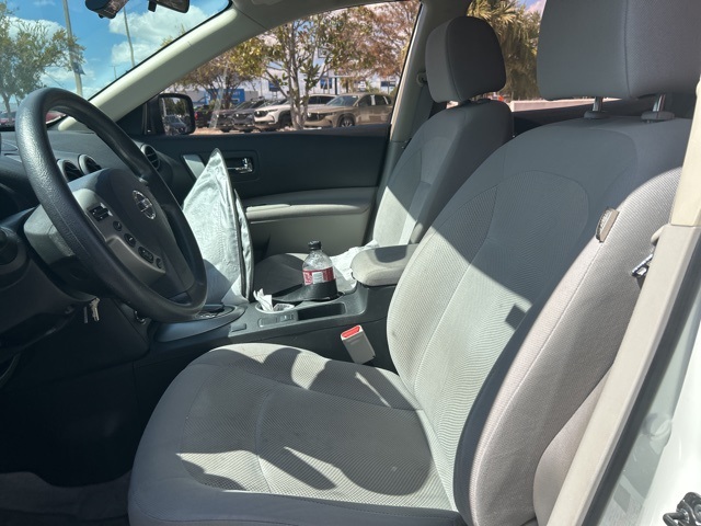 Used 2015 Nissan Rogue Select S with VIN JN8AS5MT1FW668013 for sale in Tampa, FL