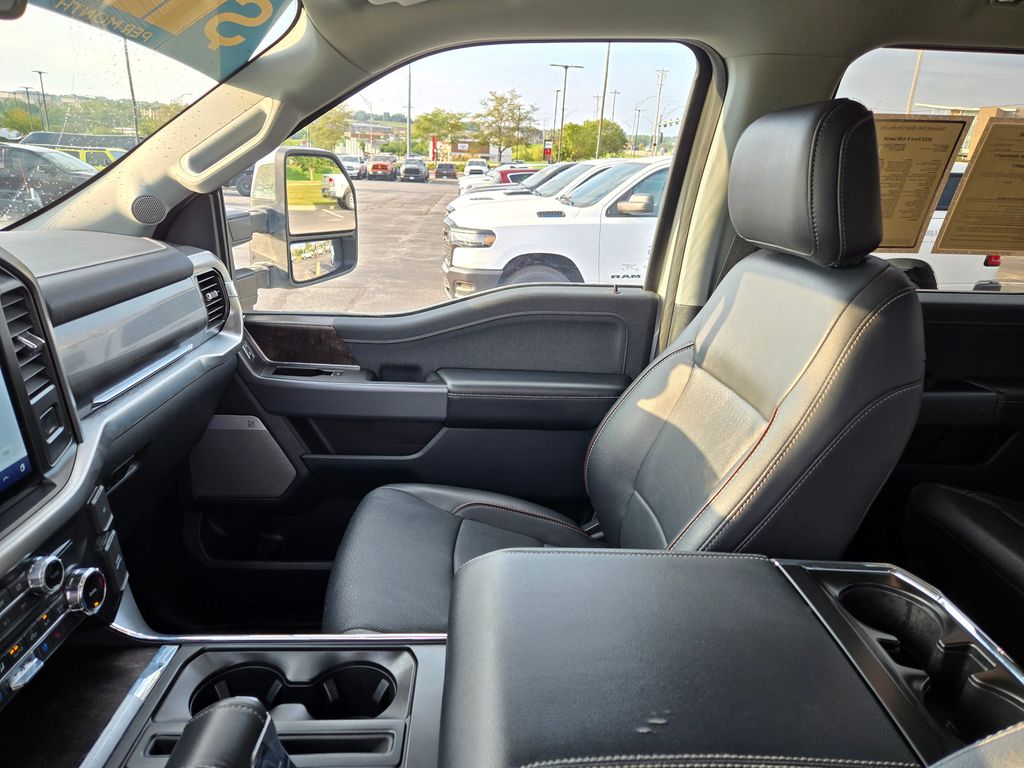 2022 Ford F-150 Lariat photo 22