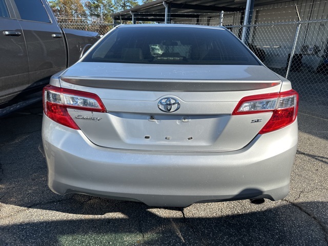 2013 Toyota Camry SE photo 4