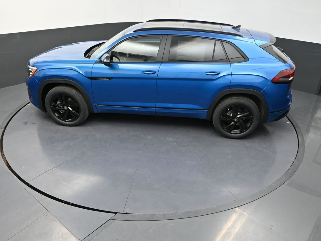 2025 Volkswagen Atlas Cross Sport SEL R-Line photo 10
