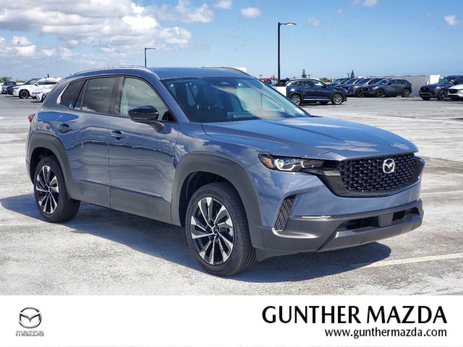 2025 Mazda CX-50 Premium Plus's photo