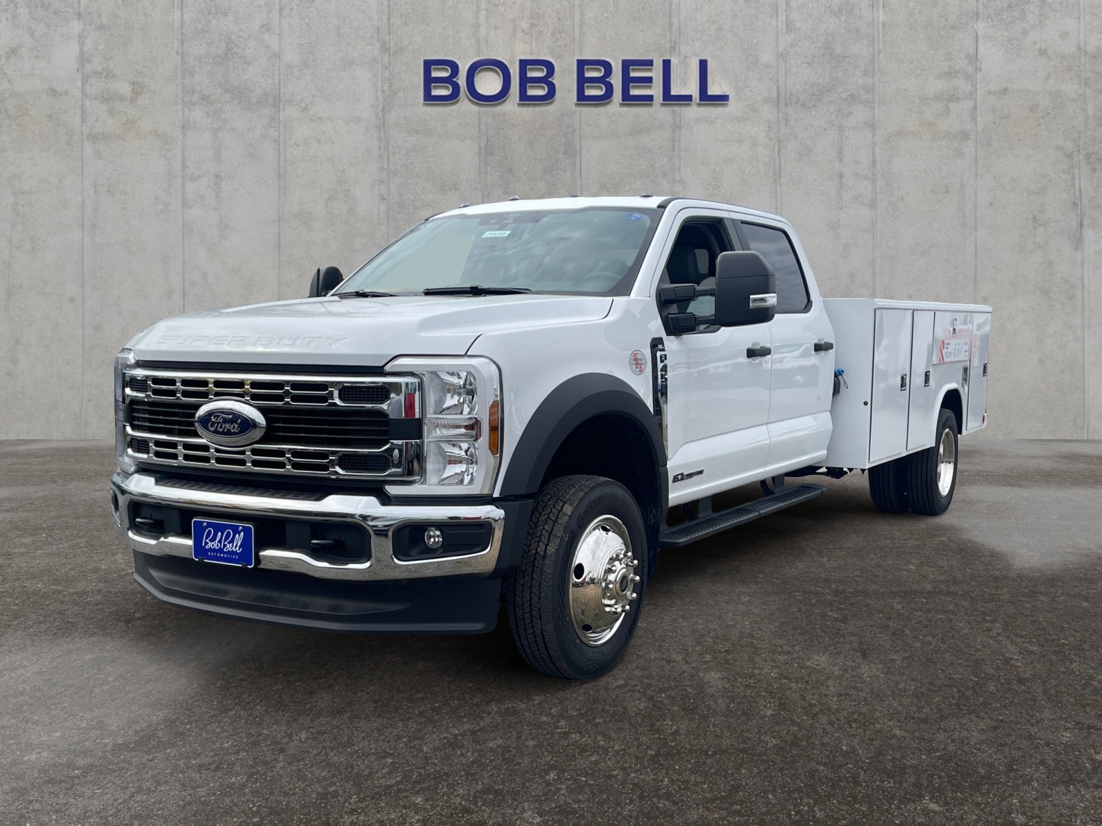 2025 Ford F-450 Super Duty Chassis Cab XL's photo