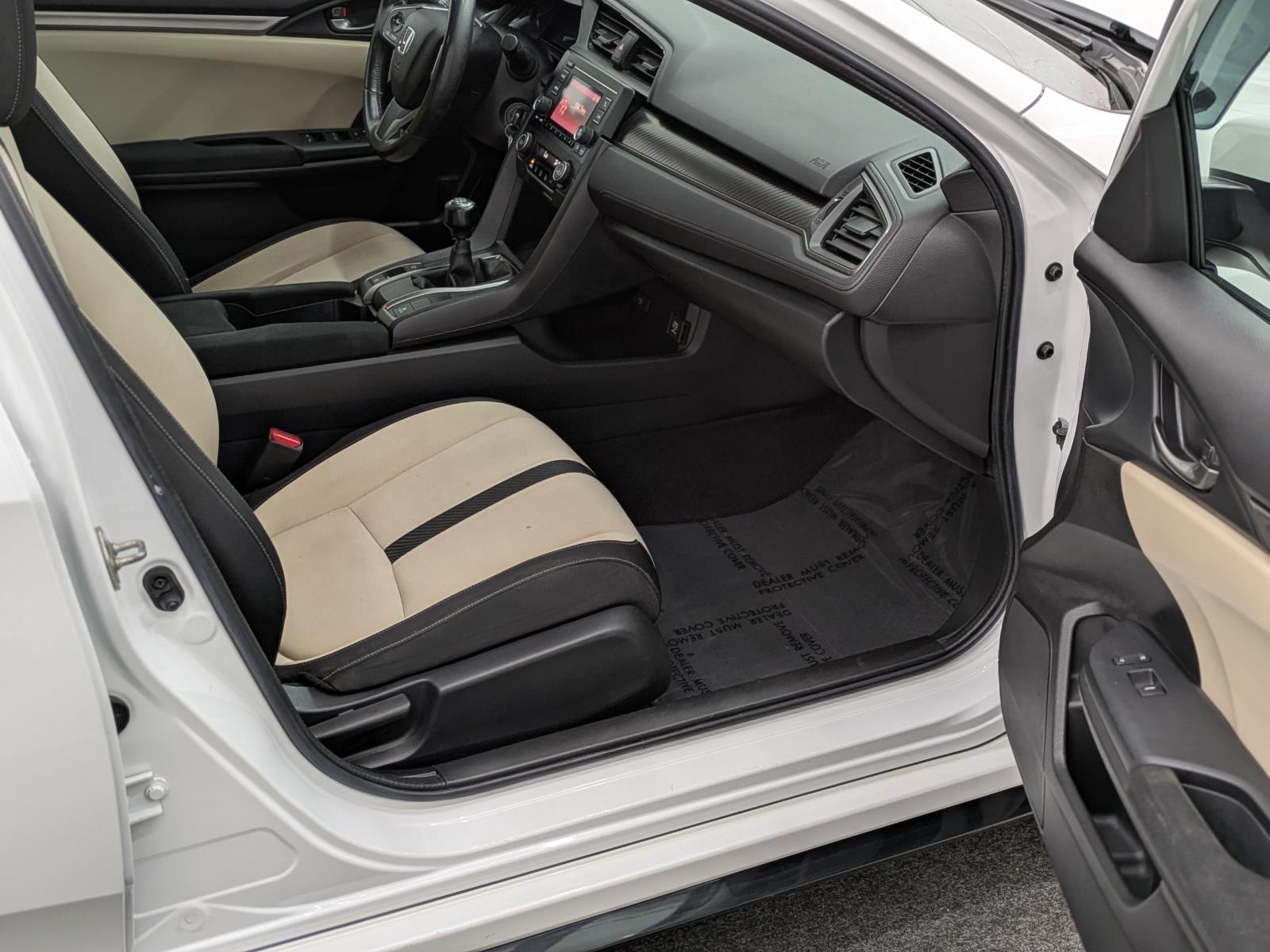 2018 Honda Civic Hatchback Sport photo 12