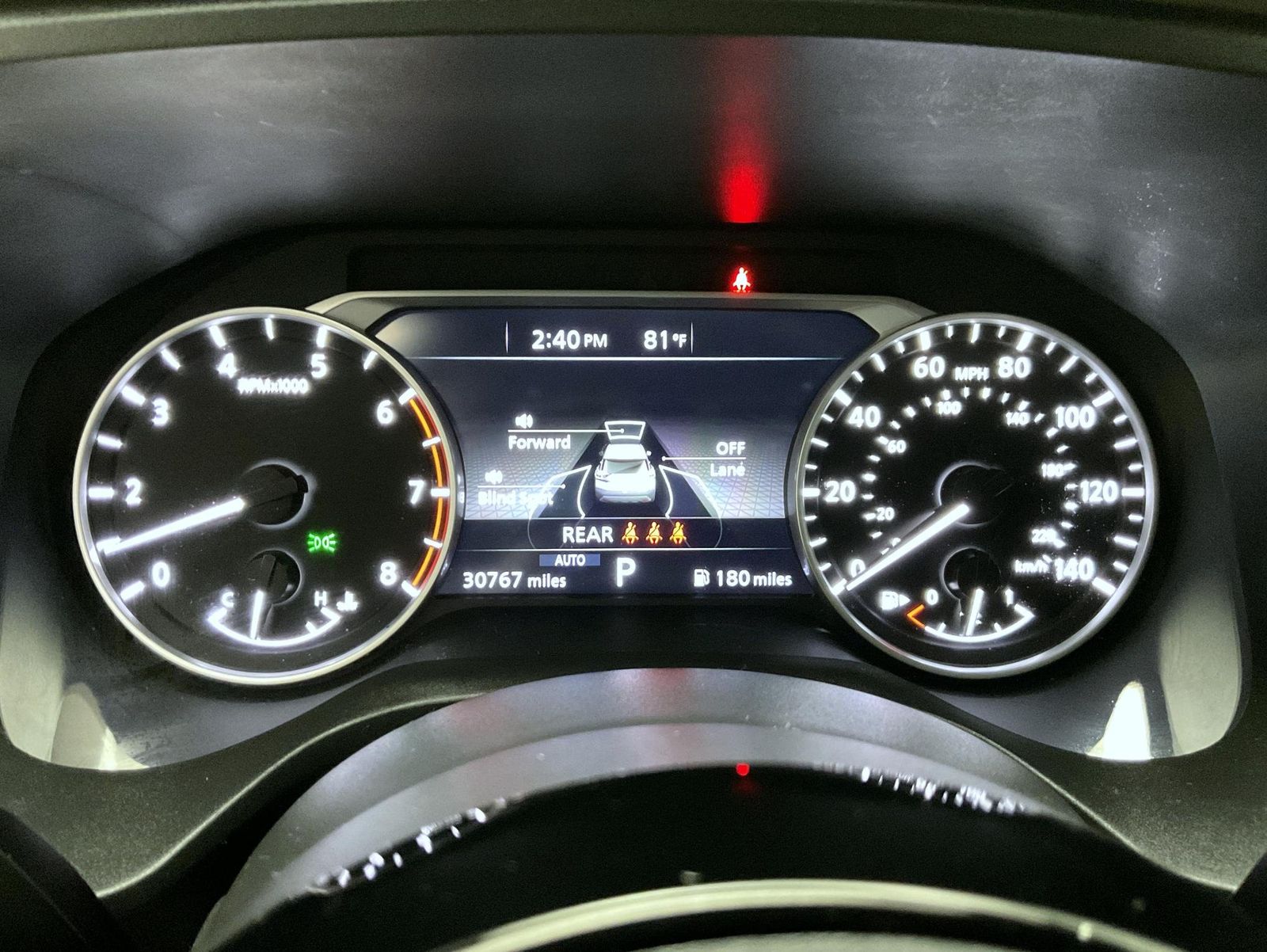 2022 Nissan Rogue SV photo 11