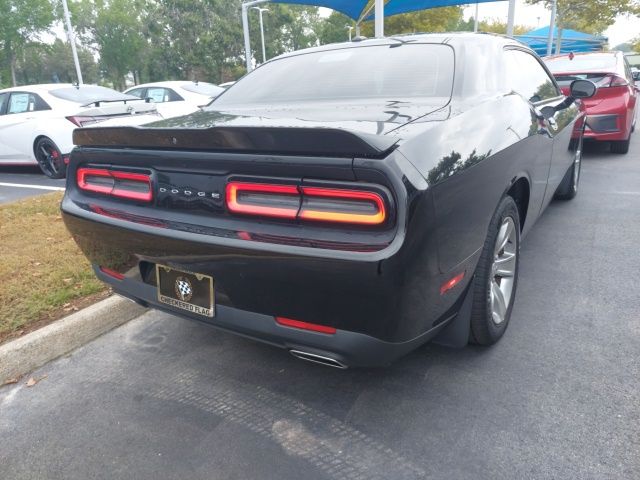 2021 Dodge Challenger SXT photo 8