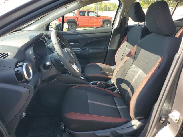 2025 Nissan Versa SR photo 10