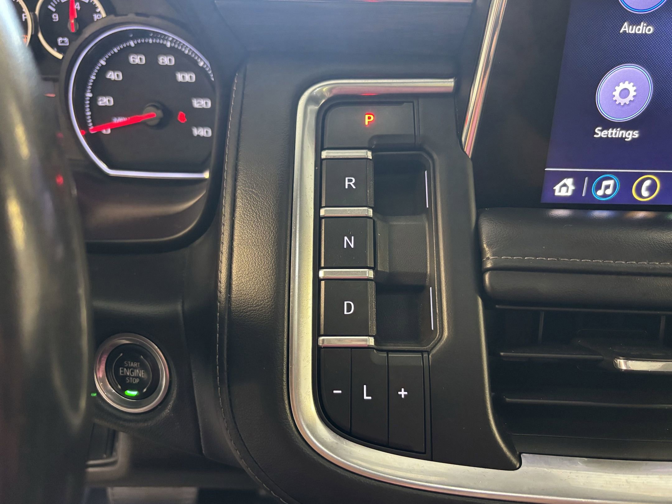 2021 Chevrolet Tahoe Z71 photo 19