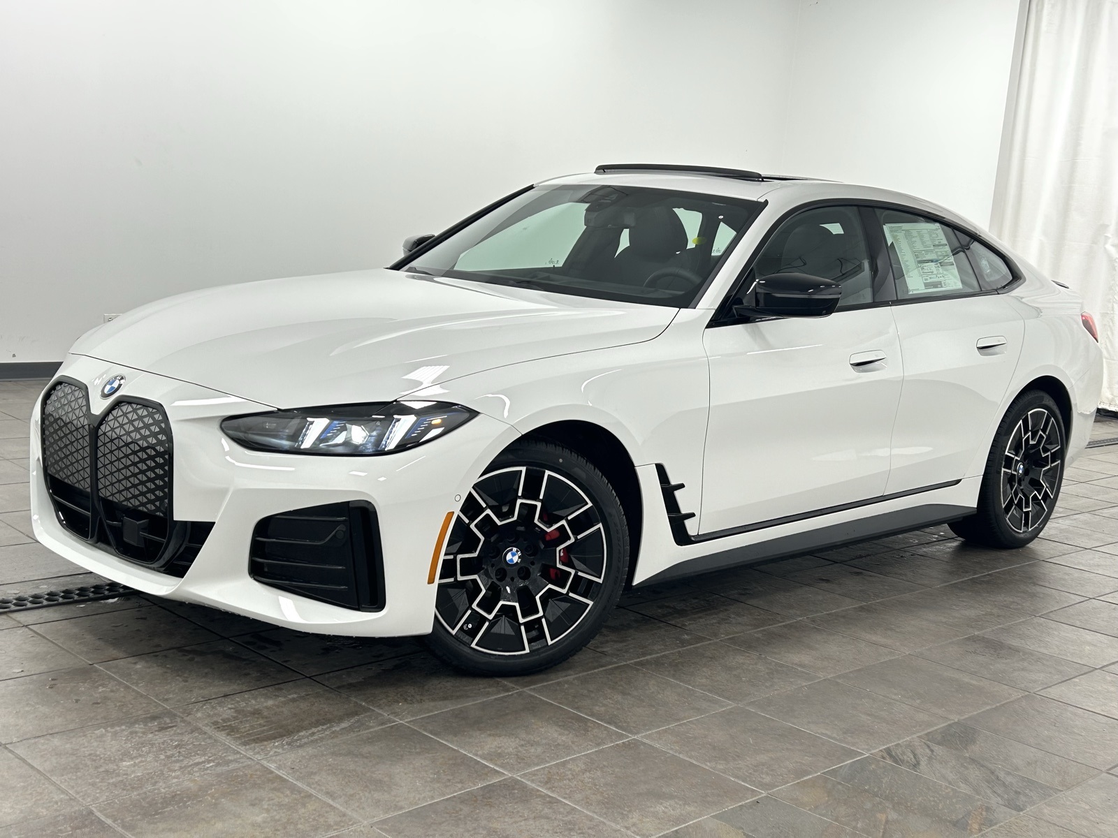 2026 BMW i4 40's photo