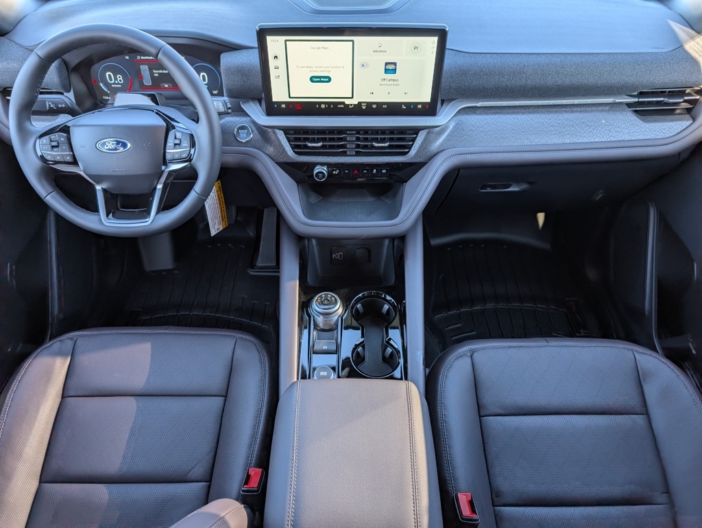 2026 Ford Explorer Platinum photo 2