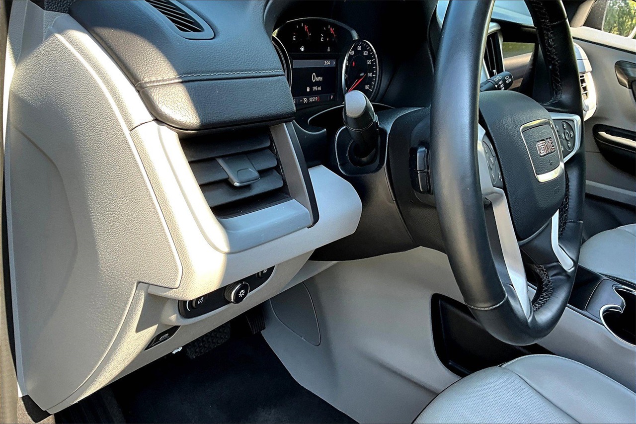 2024 Gmc Terrain SLT photo 17