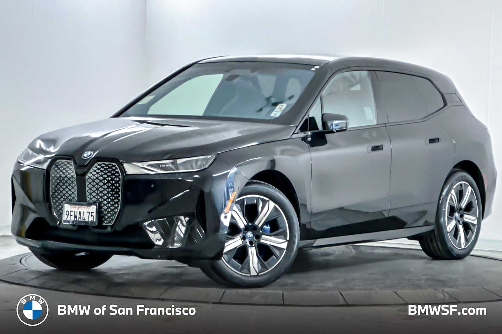 2024 BMW iX Base's photo