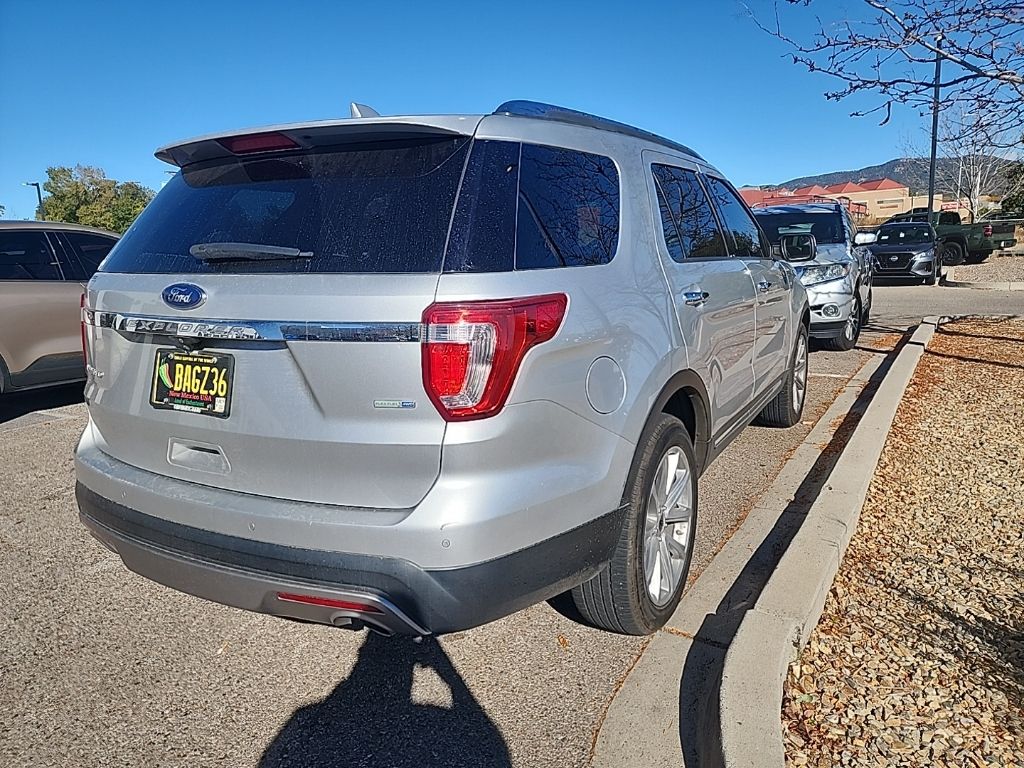 2016 Ford Explorer Limited photo 4