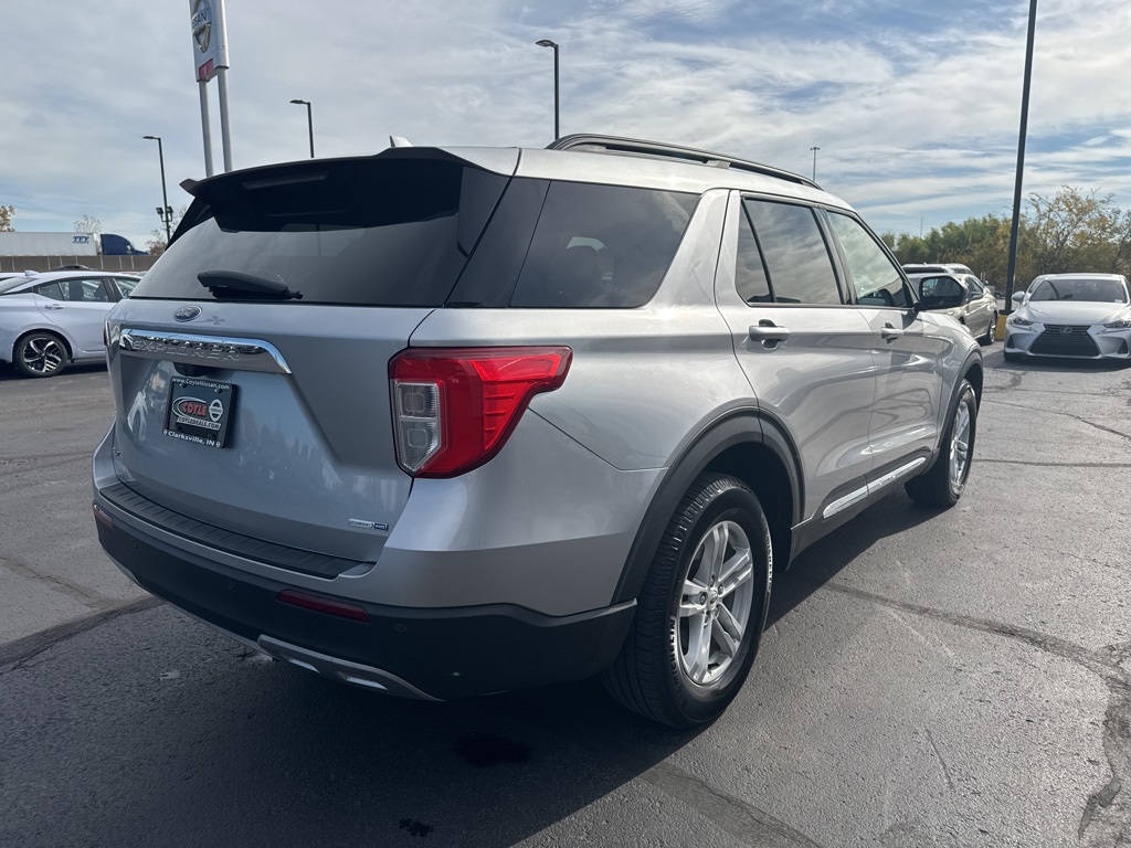 2020 Ford Explorer XLT photo 3
