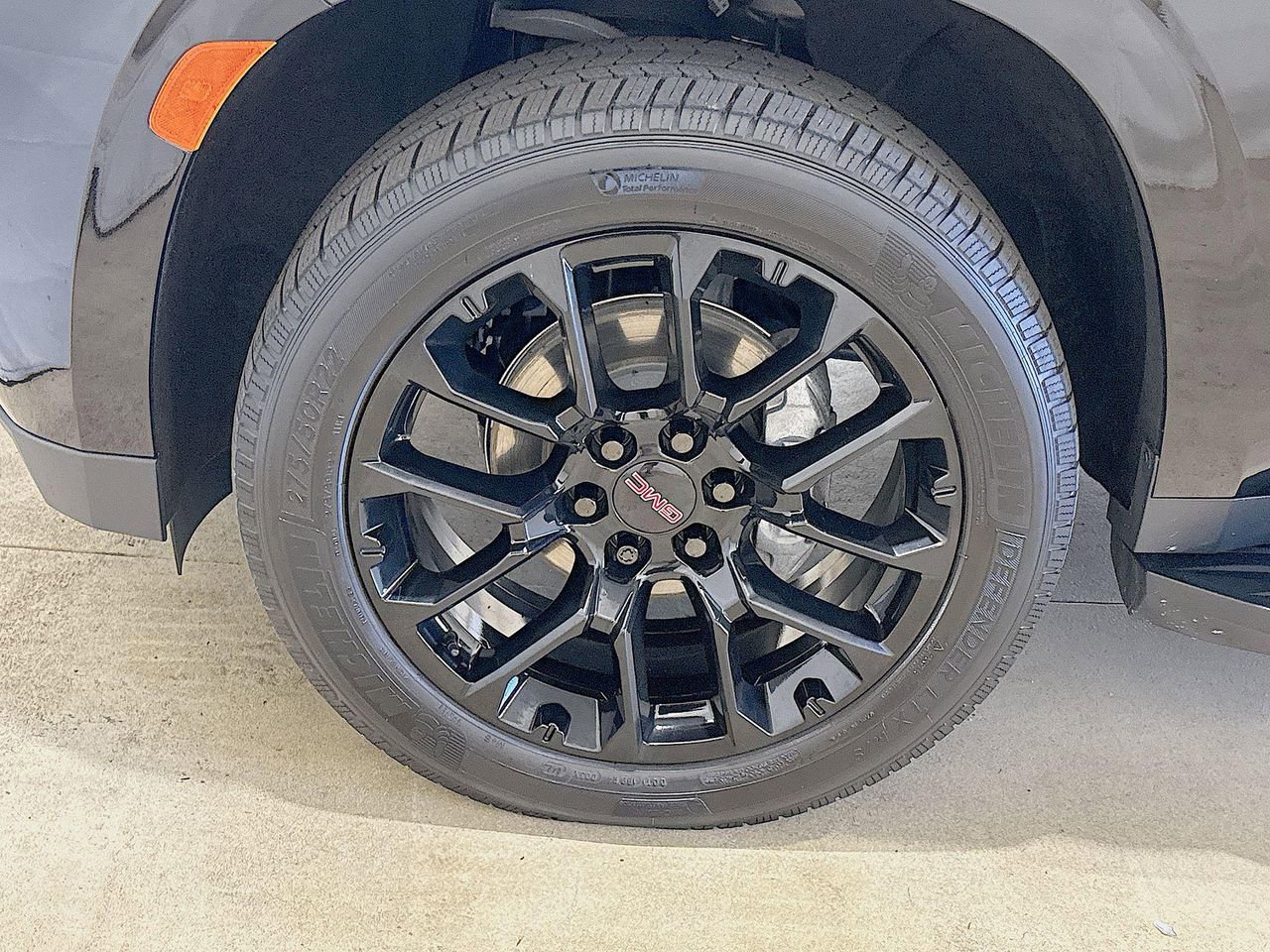 2023 Gmc Yukon SLT photo 31