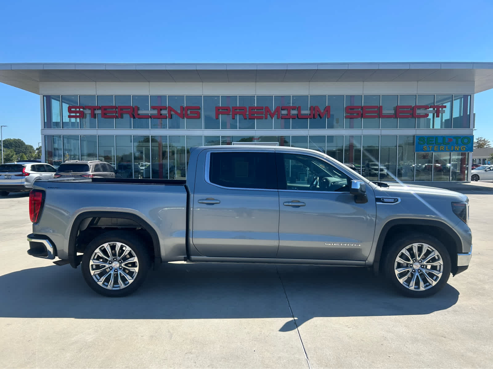 2023 GMC Sierra 1500 SLE's photo