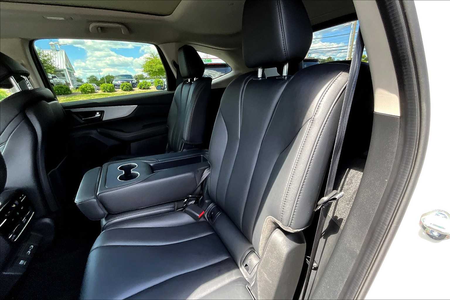 2023 Acura MDX SH-AWD photo 16