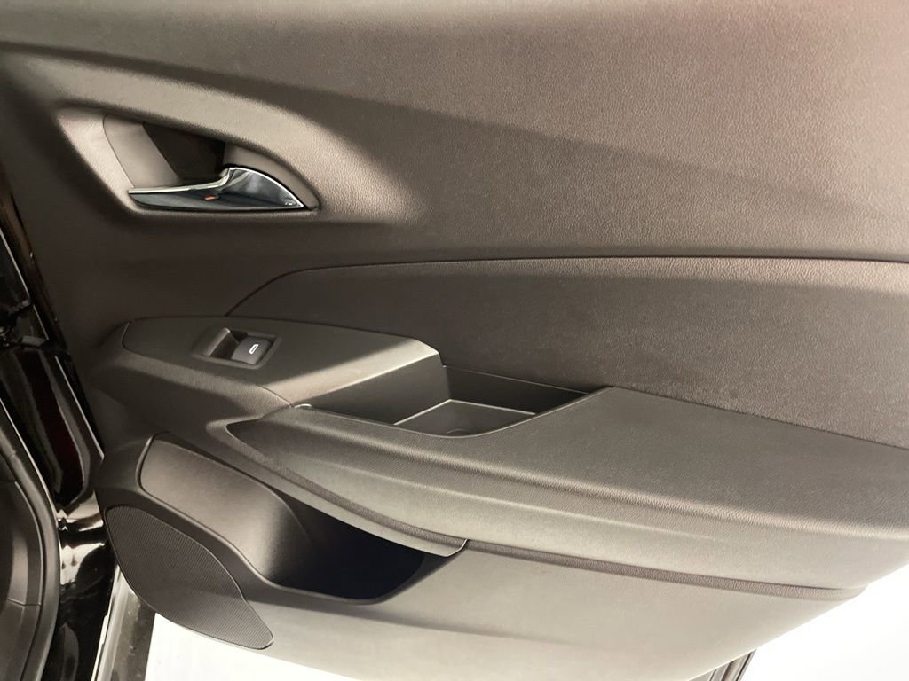 2026 Chevrolet Trax LT photo 36