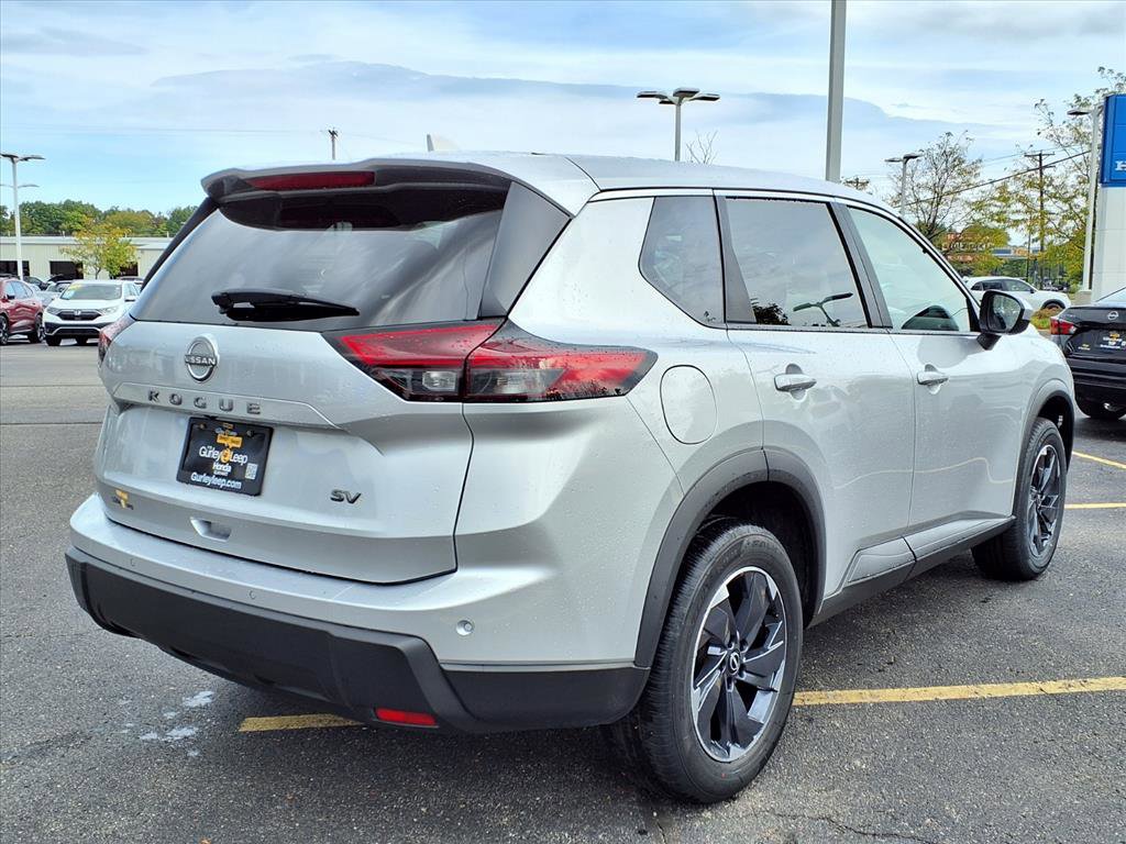 2024 Nissan Rogue SV photo 11