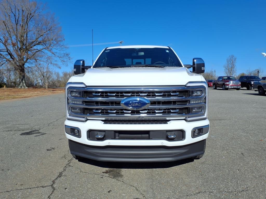 2024 Ford F-250 Platinum photo 2