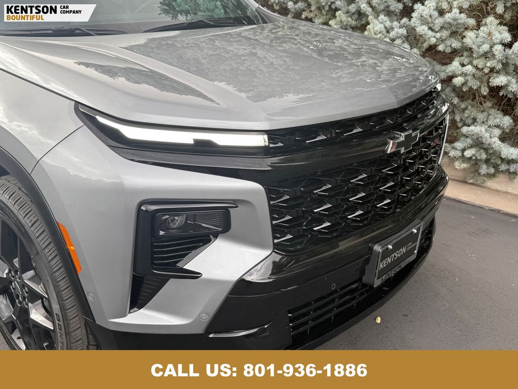 2024 Chevrolet Traverse RS photo 14