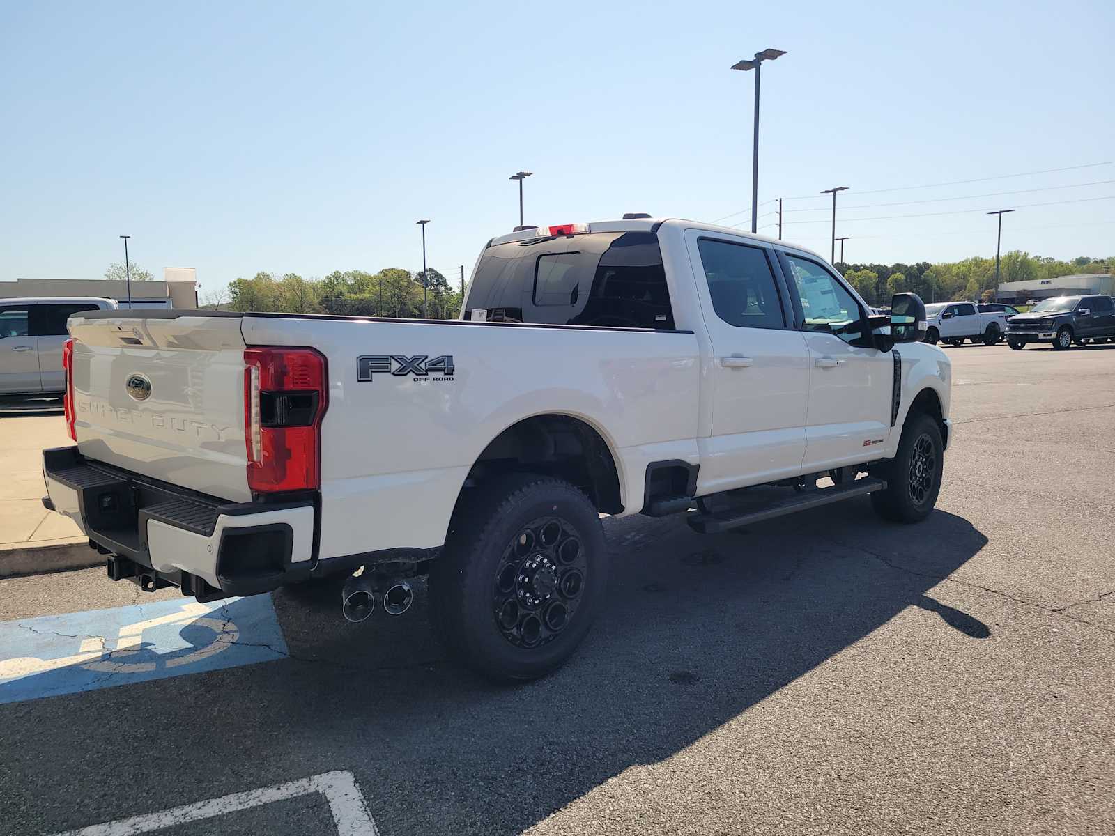 2025 Ford F-250 Lariat photo 3