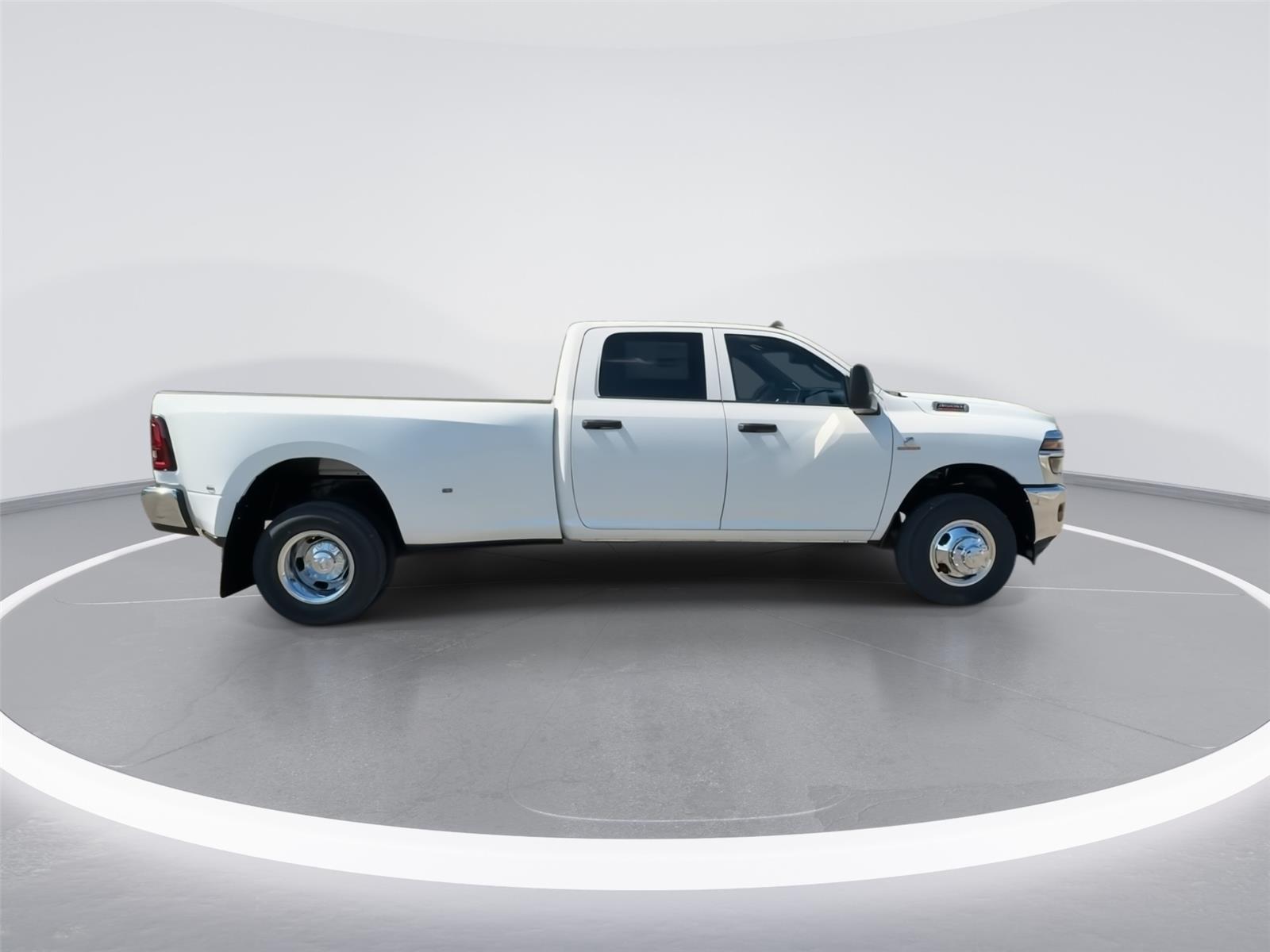 2026 Ram 3500 Tradesman photo 9