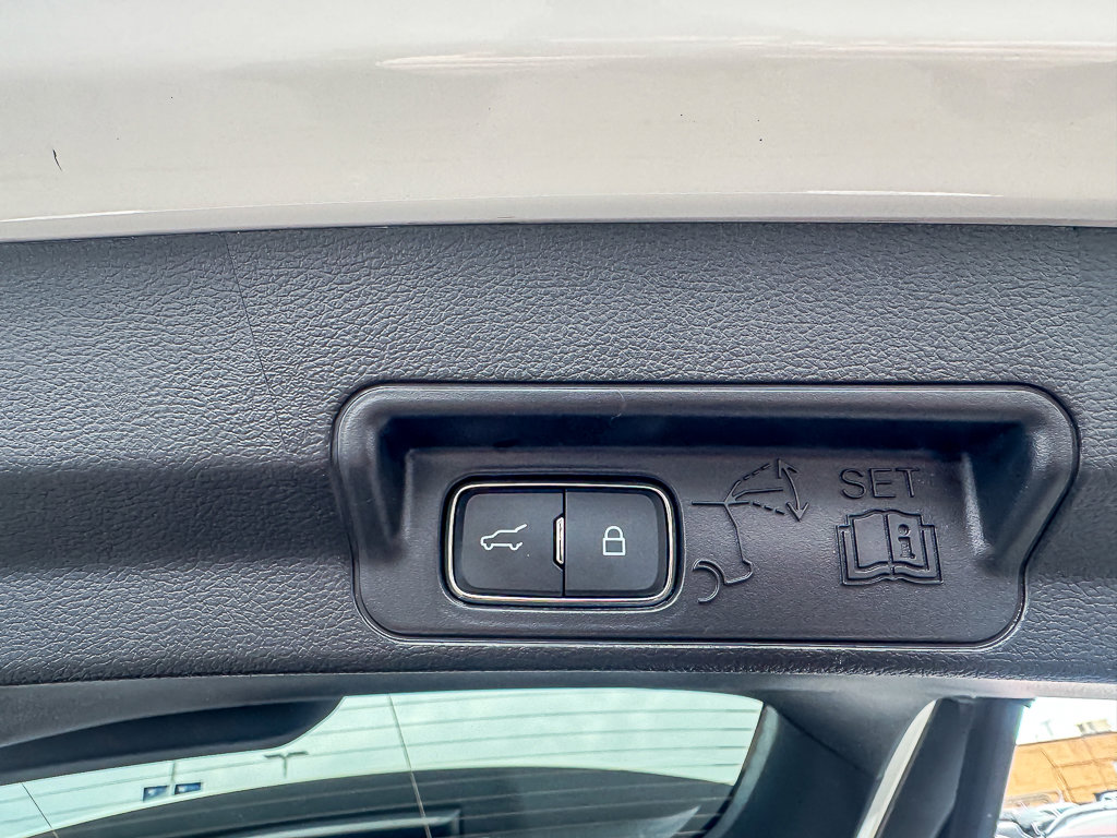 2025 FORD EXPLORER - Image 25